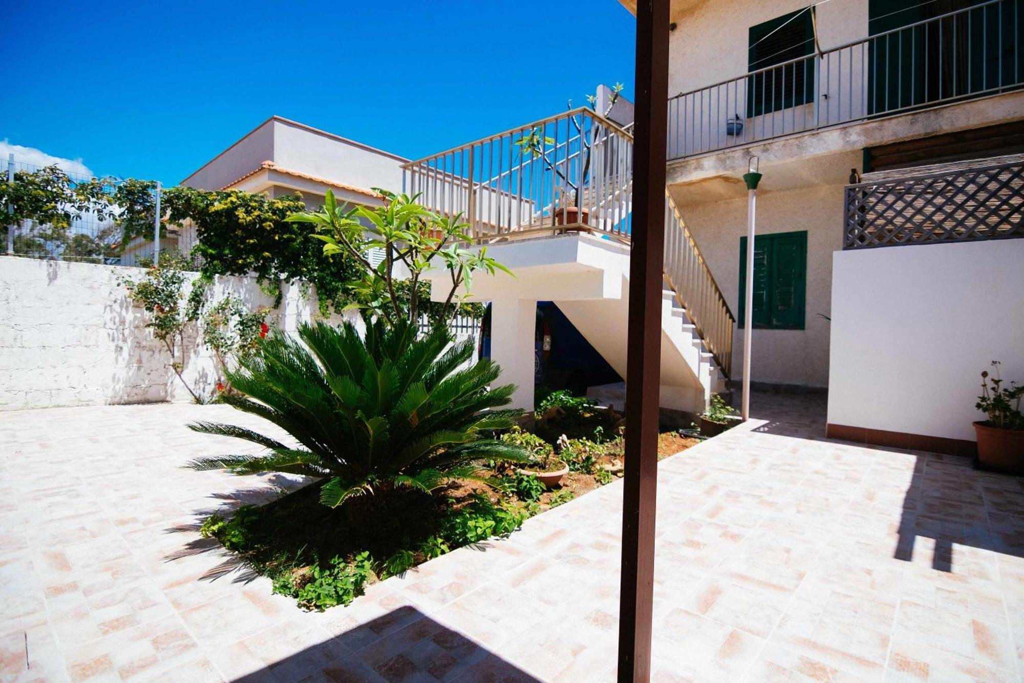 Mediterranean Sunset Villa Punta Braccetto Exterior foto